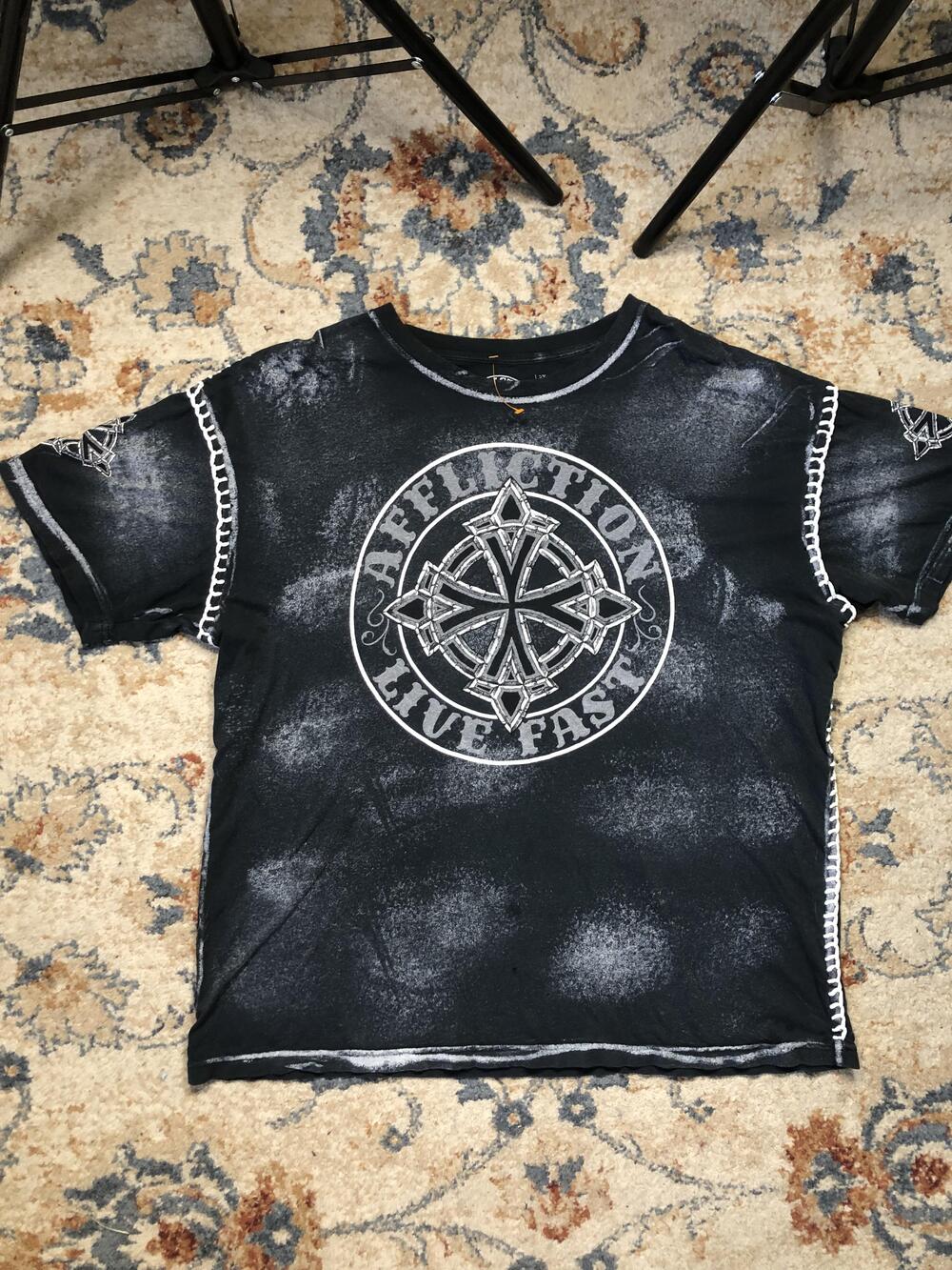 Affliction Shirt Mens 2XL Live Fast Graphic Cross Distressed Stitching Tee